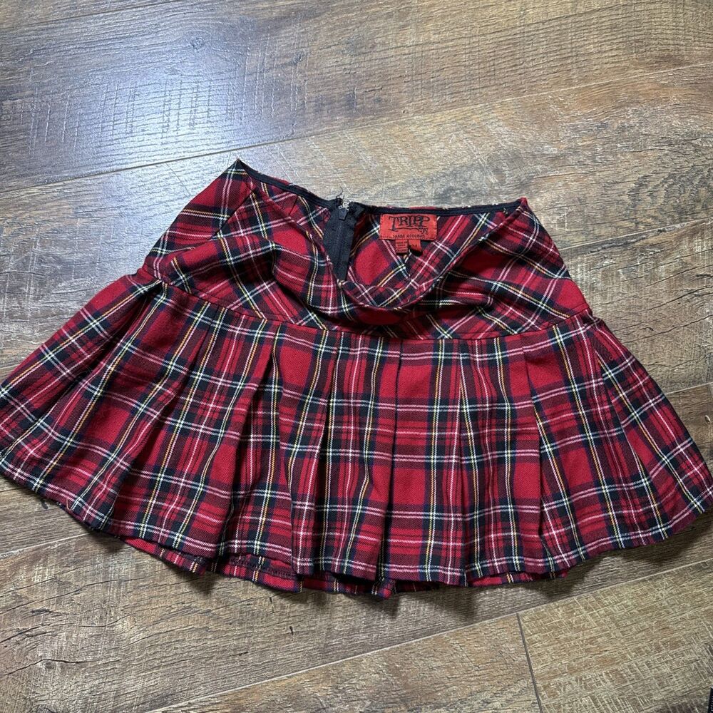 TRIPP NYC Vintage Y2K Red Plaid Mini Skirt Womens Med Punk Goth EMO Pleated